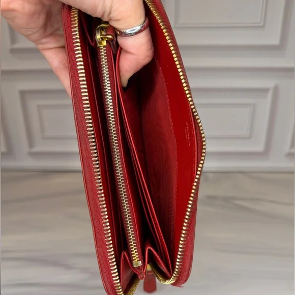 Prada Saffiano Red Zip-Around Long Wallet – Very Good Condition - Picture 13 of 15